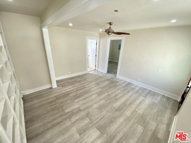 8866 Cadillac Avenue, Los Angeles CA: https://media.crmls.org/mediaz/0967edbb-ede5-4528-9024-7dab35b91aae.jpg