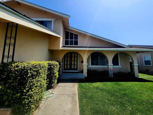 4098 W Las Positas Blvd, Pleasanton CA: https://media.crmls.org/mediaz/0968278d-0af1-48b5-8bd9-a780ffeb6a70.jpg