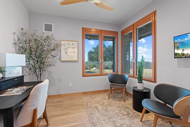 20385 Rancho Villa Rd, Ramona CA: https://media.crmls.org/mediaz/096889fc-7310-435f-a6ad-e941f64935e5.jpg