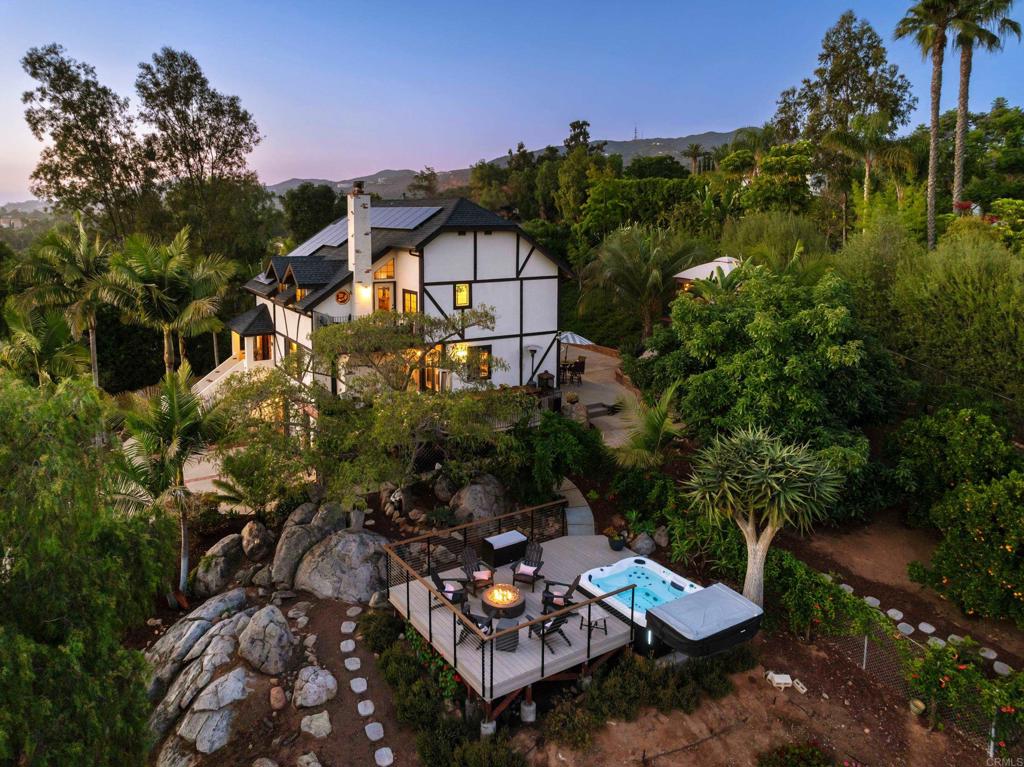 2746 Foothill Drive