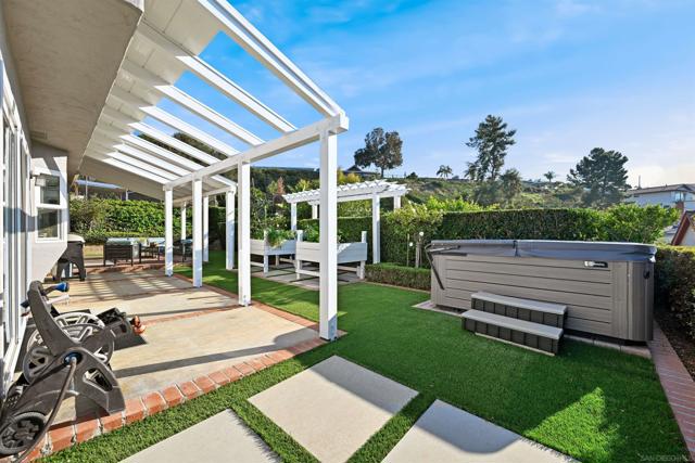 7953 Cinthia St, La Mesa CA: https://media.crmls.org/mediaz/096afa61-9fad-4291-9e94-30cfbb453deb.jpg