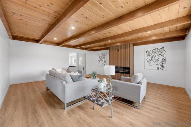 3905 3909 Cottonwood St, San Diego CA: https://media.crmls.org/mediaz/096c5311-52c6-4dc7-a2b6-4eefee4de245.jpg