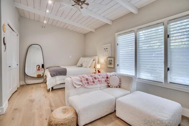 15035 El Camino Real, Del Mar CA: https://media.crmls.org/mediaz/096c5bf7-db1e-46ea-80d7-7d9f6aa5bf42.jpg