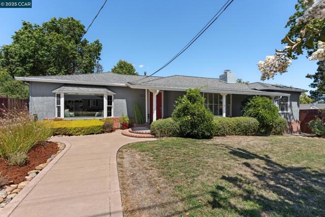 347 Valley View Rd, Pleasant Hill CA: https://media.crmls.org/mediaz/096c906f-631a-4ee3-9166-08125448ace3.jpg