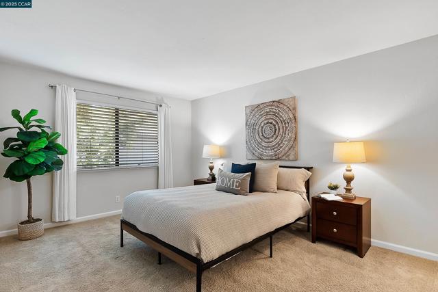 1383 Hull Ln, Martinez CA: https://media.crmls.org/mediaz/096d1461-6650-4a5c-b343-b0f38997711e.jpg