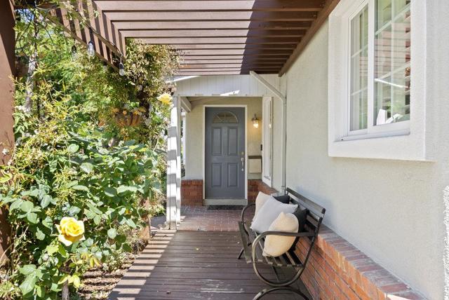 1986 Cottle Avenue, San Jose CA: https://media.crmls.org/mediaz/096d8e72-9f6b-4ae8-b10d-631e08462e98.jpg