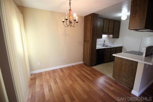 9528 Carroll Canyon Rd, San Diego CA: https://media.crmls.org/mediaz/096e7e88-169b-4ea4-84e4-95e366afe63d.jpg