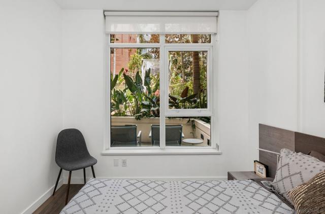 1431 Pacific Hwy, San Diego CA: https://media.crmls.org/mediaz/096ec5a7-6468-4a2c-a384-7767c8d5b6e1.jpg