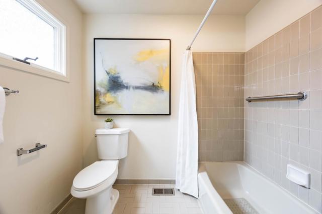 695 N California Avenue, Palo Alto CA: https://media.crmls.org/mediaz/096f5c02-af70-42c8-a109-75d28258ce57.jpg