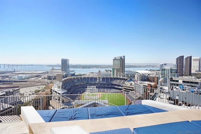 321 10th ave, San Diego CA: https://media.crmls.org/mediaz/0970122d-dce3-4263-b7fd-1bb0e1041a96.jpg