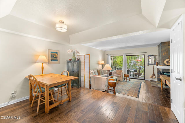 5720 Skyview Way, Agoura Hills CA: https://media.crmls.org/mediaz/097042a8-dd8a-43d8-a557-709189a5ba82.jpg