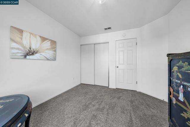 214 S Wildwood, Hercules CA: https://media.crmls.org/mediaz/0970697d-4186-4a08-aebe-a642a70b826a.jpg