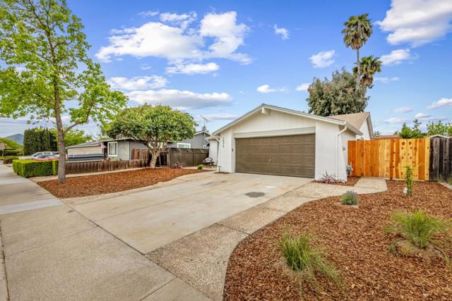1575 Acacia Way, Morgan Hill CA: https://media.crmls.org/mediaz/09709f20-c18f-466a-87c1-0bfb8ebb7f83.jpg