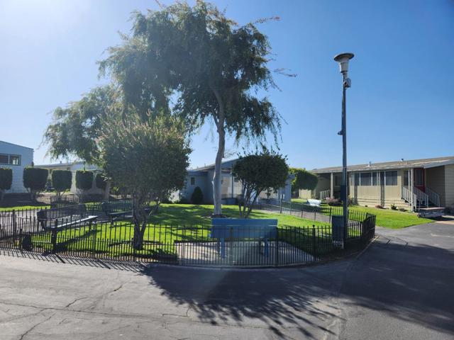150 Kern Street, Salinas CA: https://media.crmls.org/mediaz/0970c3d5-60d5-45e0-81cc-af3fd0d20bfd.jpg