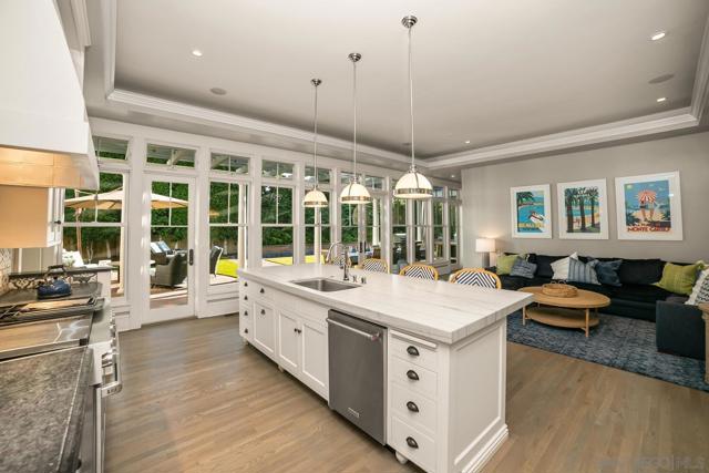 Image 15 of 58 For 820 Glorietta Blvd