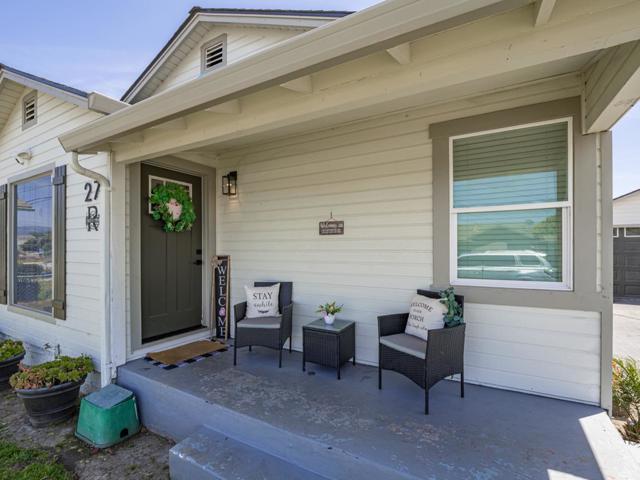 27 Burchell Avenue, Freedom CA: https://media.crmls.org/mediaz/09719e4d-0a43-4c89-908c-17d4a06e78a1.jpg