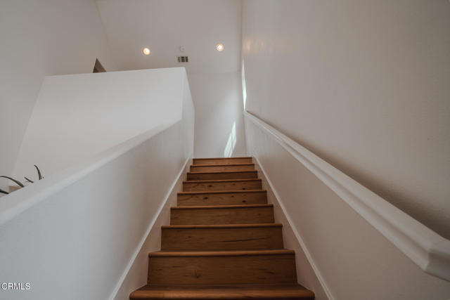 Detail Gallery Image 10 of 47 For 525 Shell Harbor Ln, Port Hueneme,  CA 93041 - 3 Beds | 2/1 Baths