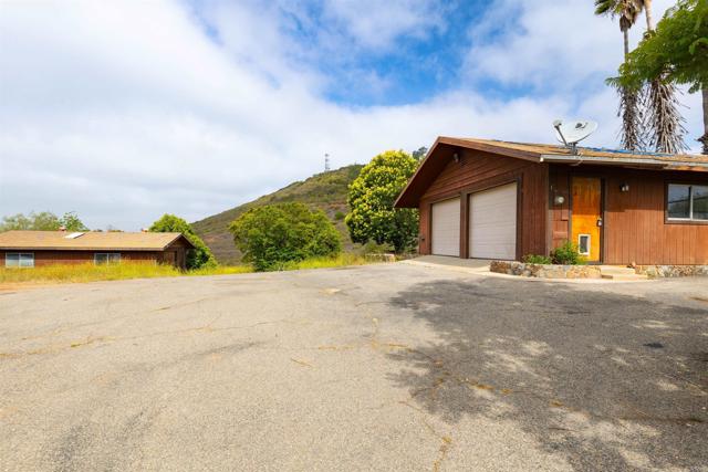 Home for Sale in Valley Center