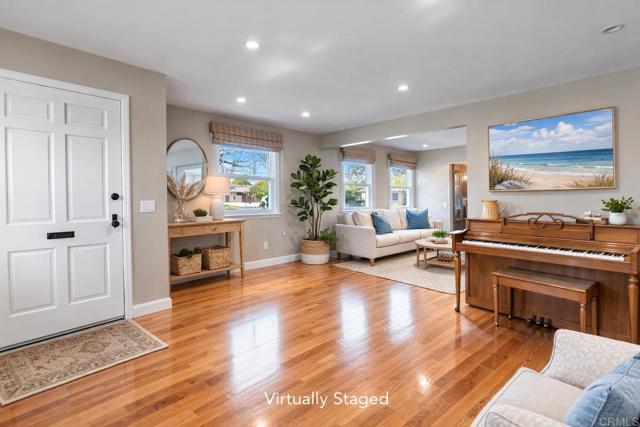 Detail Gallery Image 6 of 30 For 4839 Winona Ave, San Diego,  CA 92115 - 4 Beds | 3 Baths