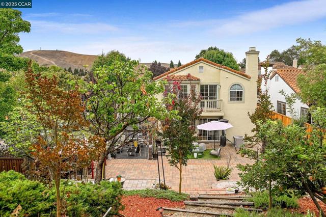 2120 Goldenrod Lane, San Ramon CA: https://media.crmls.org/mediaz/09740b45-8eea-4c58-9b1a-ae7a6201aaeb.jpg