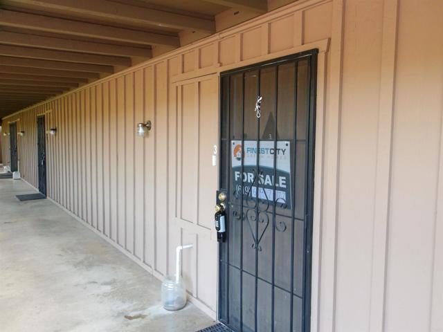 28857 Old Highway 80, Pine Valley CA: https://media.crmls.org/mediaz/0974e53f-d90f-429d-a191-3ea49232386c.jpg