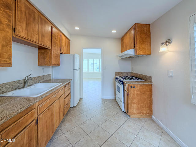 Detail Gallery Image 12 of 35 For 1065 Belfast Ln, Ventura,  CA 93001 - 3 Beds | 1 Baths