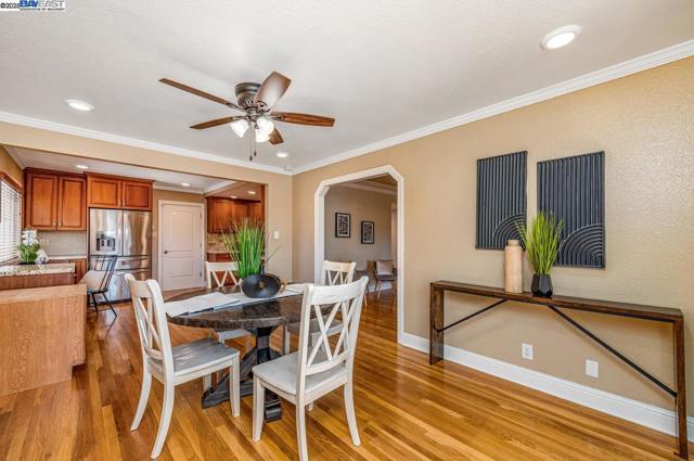1429 Columbus Ave, Livermore CA: https://media.crmls.org/mediaz/09764fc5-0919-47e3-b024-e62ffeec82a5.jpg