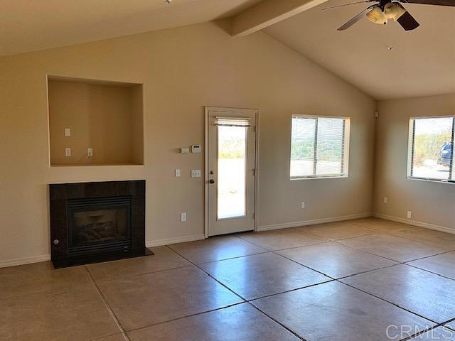 12462 Hillpoint Court, Valley Center CA: https://media.crmls.org/mediaz/09766296-06bd-4cbc-96ee-9cf24d7f12e1.jpg