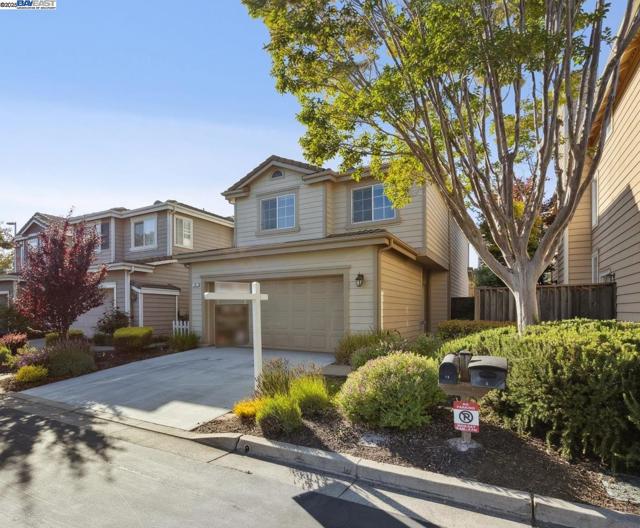 15 Mcdonnel Rd, Alameda CA: https://media.crmls.org/mediaz/09768857-4e3c-49b6-bacb-1871dc47a3e9.jpg