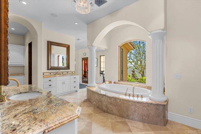 18320 VIA AMBIENTE, Rancho Santa Fe CA: https://media.crmls.org/mediaz/09771de6-f02d-438f-9a88-5335a5d0a0fa.jpg