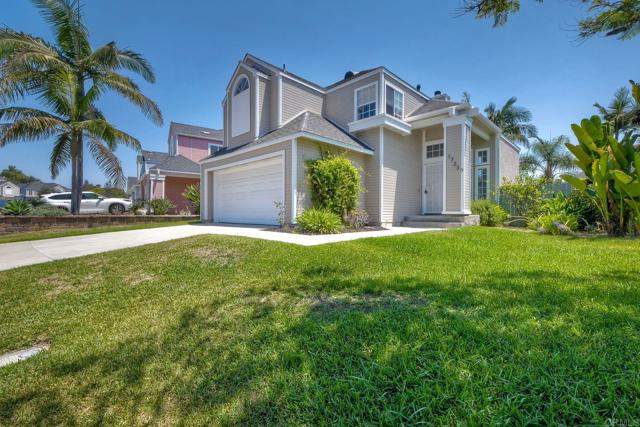 1723 Calle Platico, Oceanside CA: https://media.crmls.org/mediaz/0977569c-3a93-4209-99a6-138a3d256126.jpg