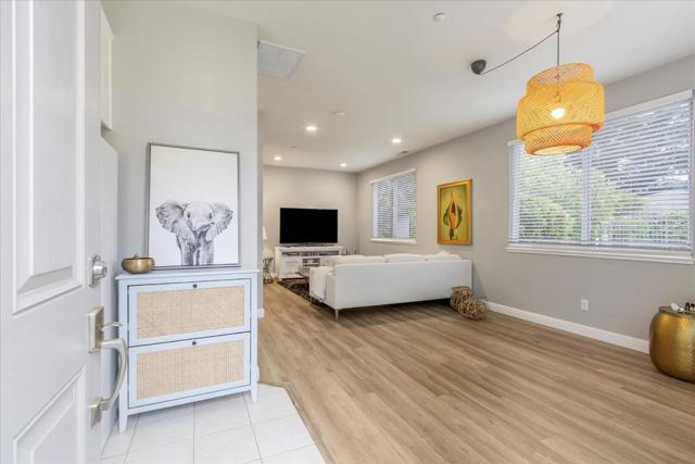 22287 Stevens Creek Boulevard, Cupertino CA: https://media.crmls.org/mediaz/0977f33a-d219-4251-8d46-3e8994b9446e.jpg