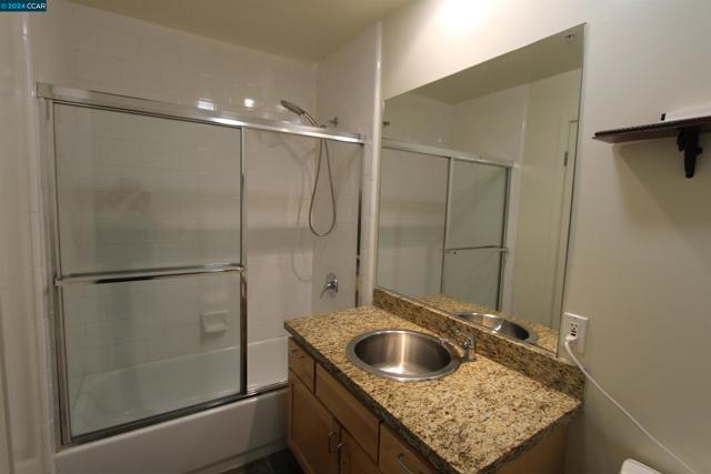 Image 10 of 14 For 701 Minna St  12