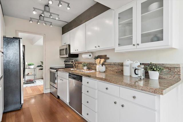 101 Alma Street, Palo Alto CA: https://media.crmls.org/mediaz/0978fea1-1504-48b8-86f5-153278b71c61.jpg