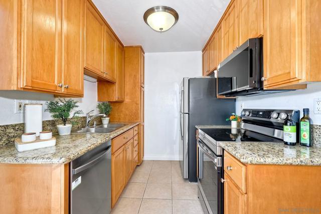 615 9th St, Imperial Beach CA: https://media.crmls.org/mediaz/097953f8-034d-4fca-9484-8ae68e8aac02.jpg