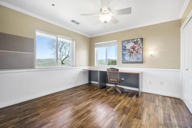 16690 Iron Springs Rd, Julian CA: https://media.crmls.org/mediaz/0979dc3a-1b5e-48e4-88b3-c31a1a00fed4.jpg
