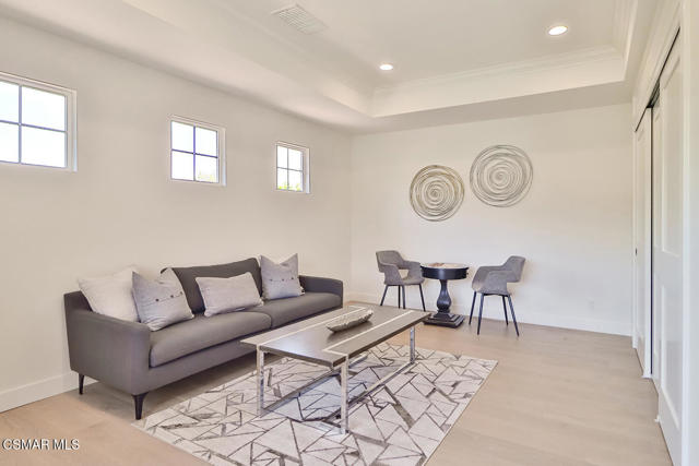 3327 Olivegrove Place, Thousand Oaks CA: https://media.crmls.org/mediaz/097a3c34-4848-4fa9-9893-392aad324405.jpg