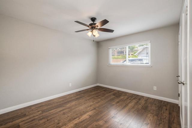 4960 Sparks Avenue, San Diego CA: https://media.crmls.org/mediaz/097aaa60-e8ba-425b-9a87-d19c7c84d18f.jpg