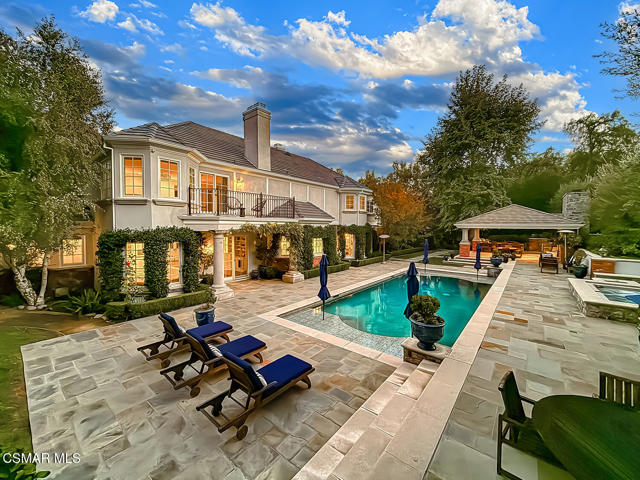 581 Lakeview Canyon Road, Westlake Village CA: https://media.crmls.org/mediaz/097ad89f-78b8-4ca3-9821-5cd01bc581eb.jpg