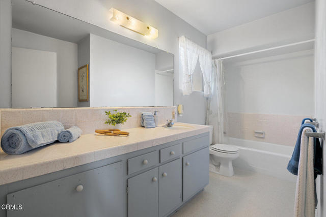 Detail Gallery Image 12 of 61 For 469 Court Ave, Ventura,  CA 93003 - 4 Beds | 3 Baths