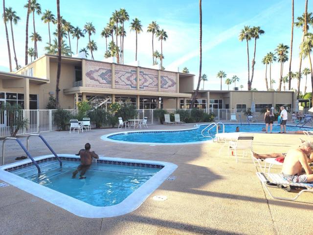 307 Little Deer, Cathedral City CA: https://media.crmls.org/mediaz/097dbfa7-7ef3-4649-887e-e56256b3f20b.jpg