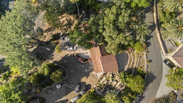 10013 Pandora Drive, La Mesa CA: https://media.crmls.org/mediaz/097e2f00-76dd-4acf-a1bd-805d3dbd2947.jpg