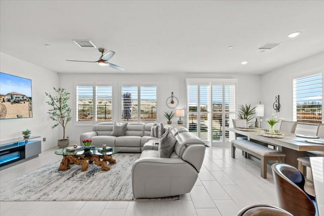 42940 Ascona Lane, Indio CA: https://media.crmls.org/mediaz/097e3763-2f9f-4b19-be32-ffc3f76744f2.jpg