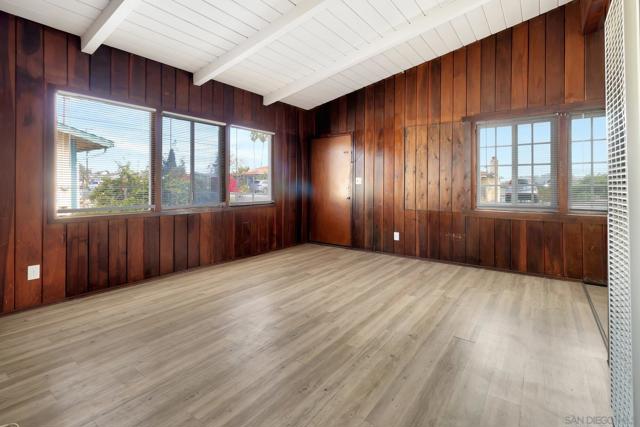 2194 96 Bonita St, Lemon Grove CA: https://media.crmls.org/mediaz/097e7476-0047-400a-8d8e-d4513aec4fab.jpg