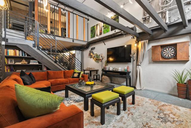 350 11Th Avenue, San Diego CA: https://media.crmls.org/mediaz/097f1781-0211-4bb4-9f8e-eee3decec183.jpg