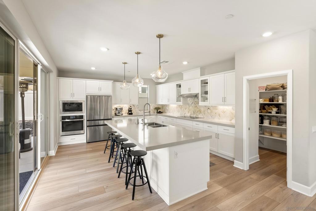 944 Lindbergh - photo 11