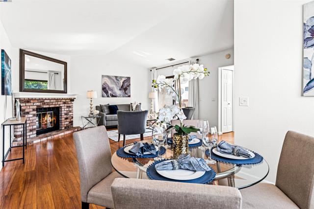 129 Ray St, Pleasanton CA: https://media.crmls.org/mediaz/098117fe-0930-4bb3-95a8-072e4209c9a7.jpg