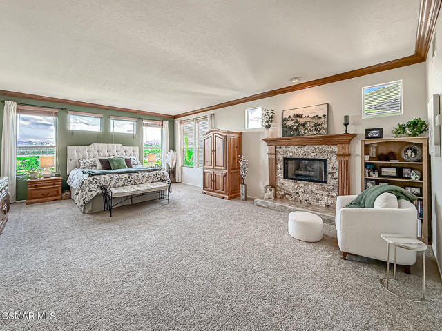 11535 Northdale Drive, Moorpark CA: https://media.crmls.org/mediaz/098188c6-27d0-4b07-b728-ce284eefb573.jpg