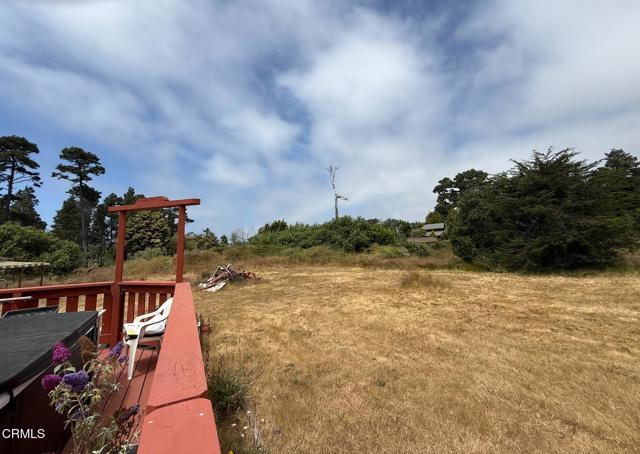 18391 Old Coast Highway, Fort Bragg CA: https://media.crmls.org/mediaz/09822e18-2ae8-46f3-97a2-564ff5ecc57f.jpg