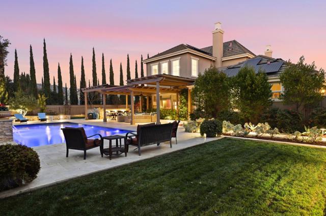 1625 Mission Avenida, Morgan Hill CA: https://media.crmls.org/mediaz/09835571-f92d-40ee-ad23-e9bd292cef8a.jpg